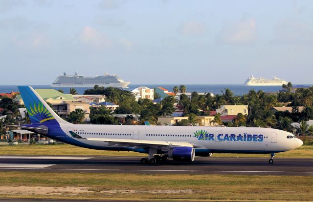 Airbus A330-300 (F-HPTP)