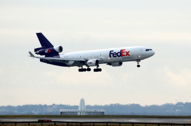 Boeing MD-11 (N594FE) - FedEx 1406 Heavy from Memphis