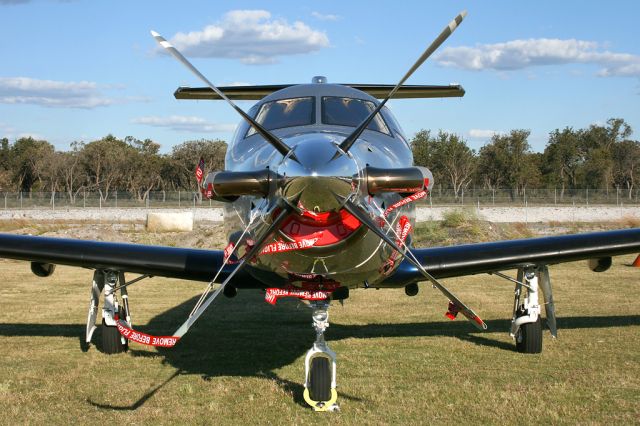 Pilatus PC-12 (VH-OOU)