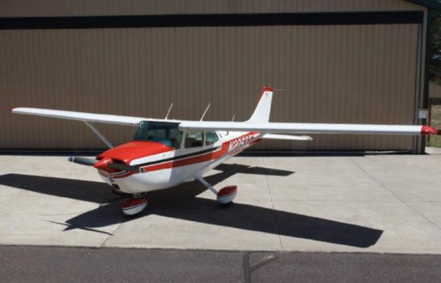 Cessna Skyhawk (N20932)