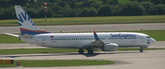 Boeing 737-800 (TC-SPH) - TCSPH09072022ZRH.jpg