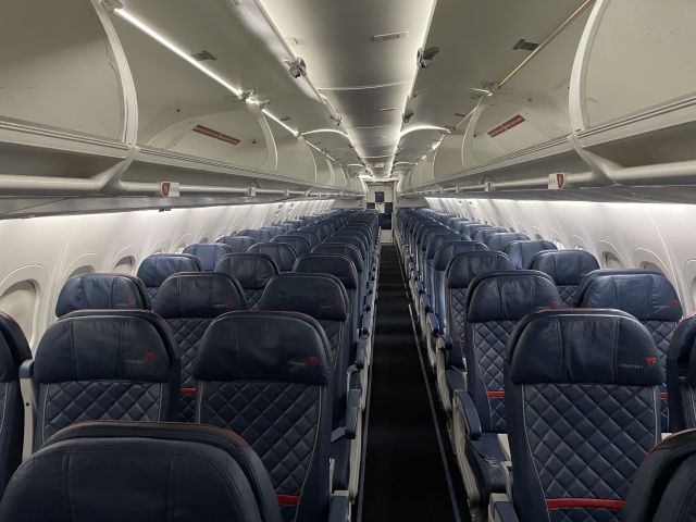 Boeing 717-200 (N947AT) - The main cabin of the Delta 717.  2/1/21.