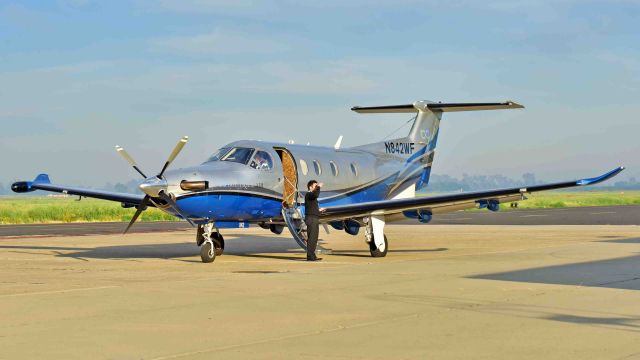 Pilatus PC-12 (N842WF)