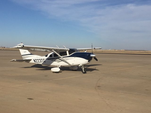 Cessna 206 Stationair (N223TC)