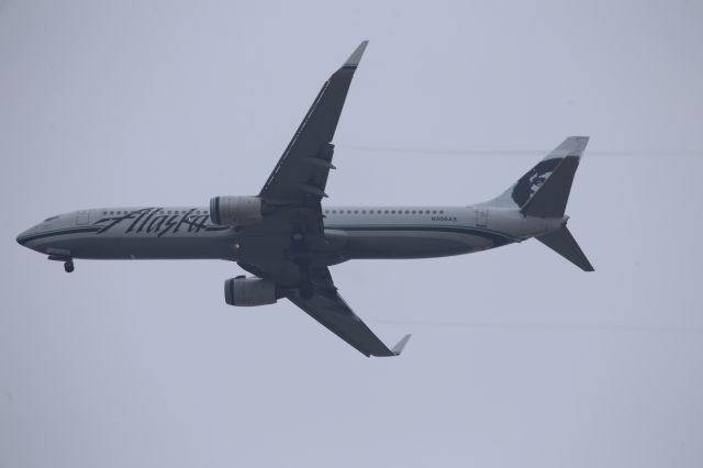 Boeing 737-900 (N306AS)