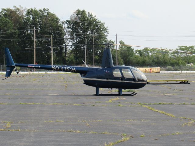 Robinson R-44 (N277CH)