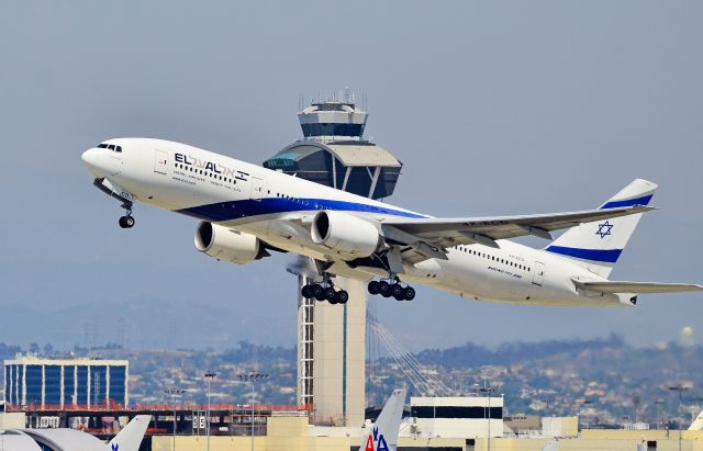 Boeing 777-200 (4X-ECD) - 4X-ECD El Al Israel Airlines Boeing 777-258/ER (cn 33169/405) "Carmel"  Los Angeles International Airport (IATA: LAX, ICAO: KLAX, FAA LID: LAX) TDelCoro April 9, 2012