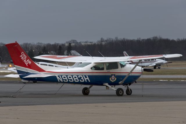 Cessna Skylane (N9983H)