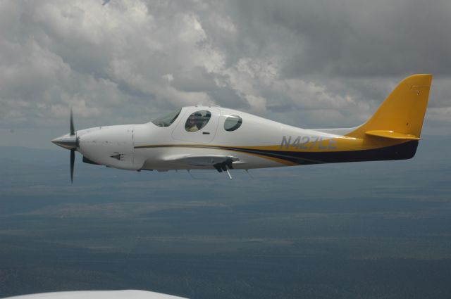 Experimental 200kts (N427LE) - Lancair Evolution iE2