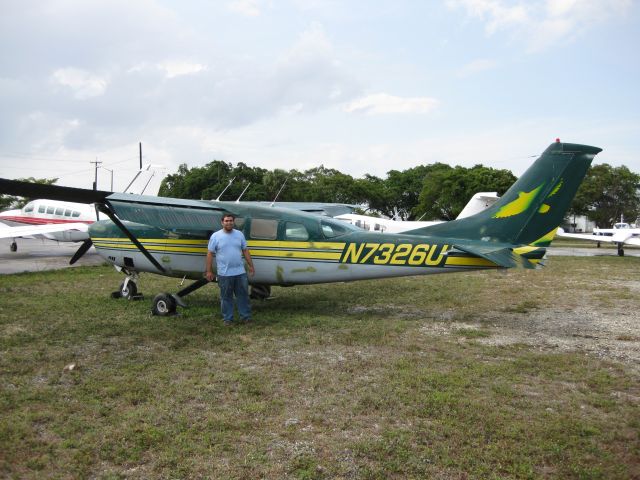 Cessna T207 Turbo Stationair 8 (N7326U)