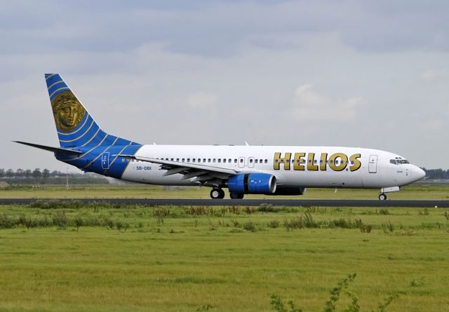 Boeing 737-800 (5B-DBI)