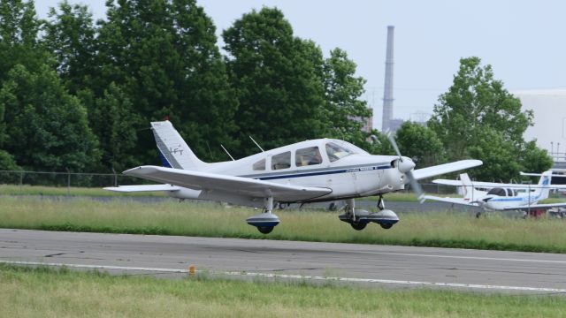 Piper Cherokee (N5914V)