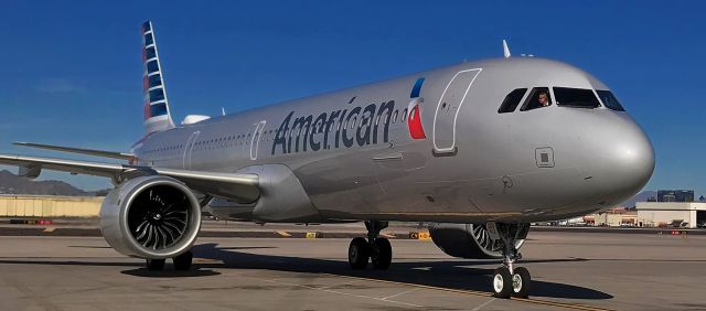 Airbus A321 (N412UW) - phoenix sky harbor 18DEC19