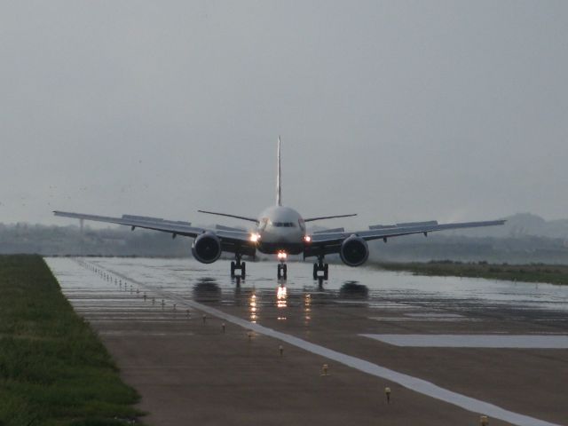 Boeing 777 (G-VIIR)