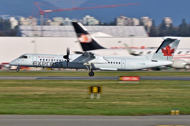 de Havilland Dash 8-400 (C-GGMN)