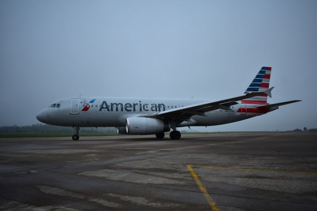 Airbus A320 (N647AW) - Veterans Honor Flight of Southern Illinois flight number three is Washington D.C. bound!