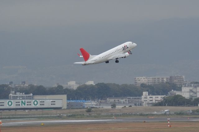 Embraer 170/175 (JA214J) - From the La Sora Observation Deck at Osaka Itami Airport.