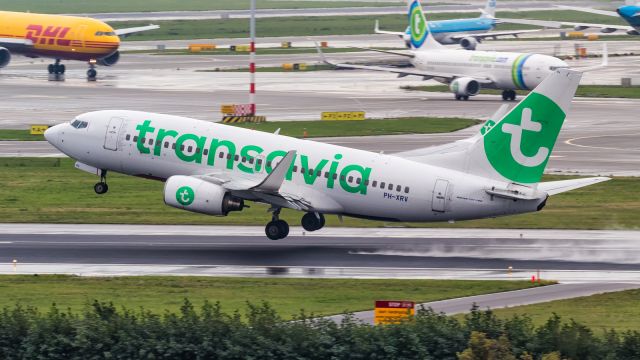 Boeing 737-700 (PH-XRV)