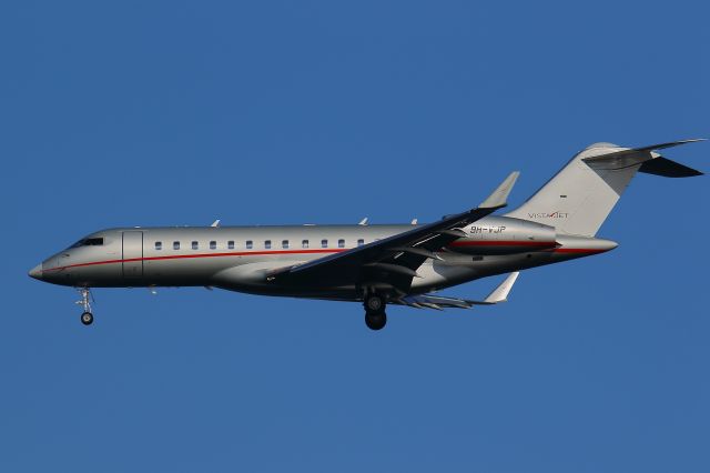 Bombardier Global Express (9H-VJP)