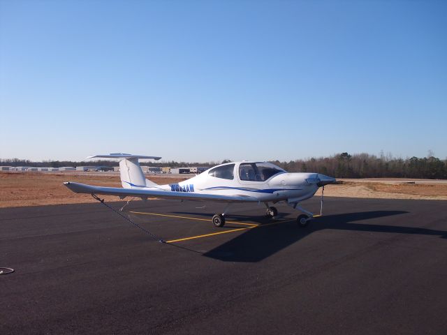 Diamond Star (N673AM) - Diamond Star.