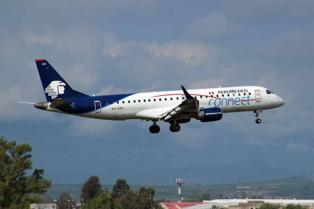 Embraer ERJ-190 (XA-DAC)