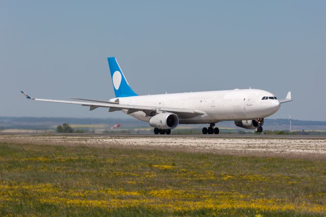 Airbus A330-300 (9H-VDC)