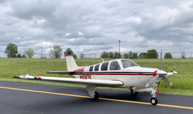 Beechcraft Bonanza (36) (N9087S)