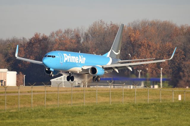 Boeing 737-800 (N5261A) - 18-L 11-08-20