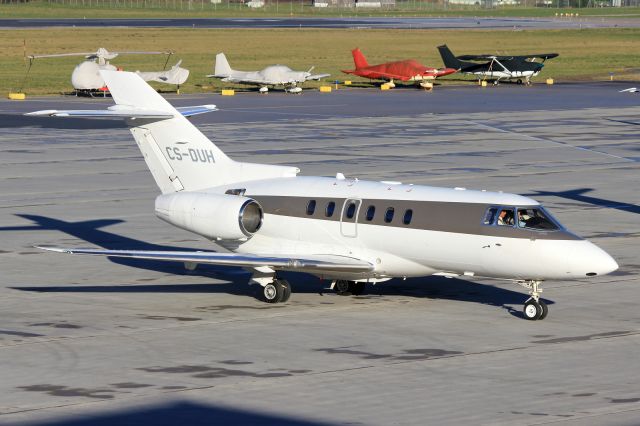 Hawker 800 (CS-DUH)