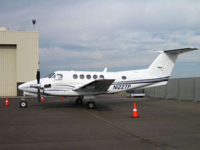 Beechcraft Super King Air 200 (N122TP)