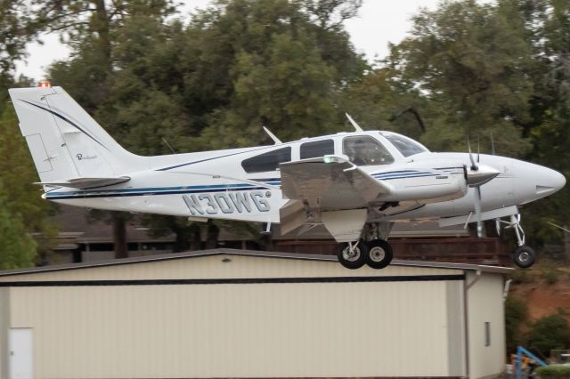 Beechcraft 55 Baron (N30WG)