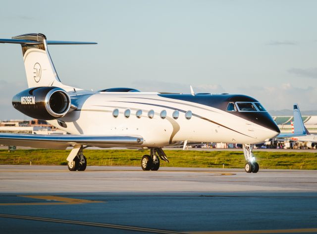 Gulfstream Aerospace Gulfstream V (N526EM)