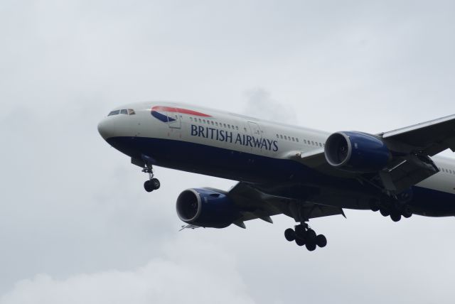 Boeing 777-200 (G-YMMT) - British Airways B777-236ER cn36518