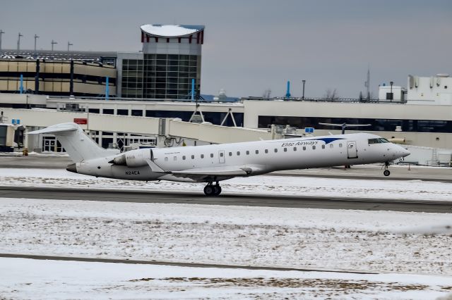 Canadair Regional Jet CRJ-700 (N24EA) - Escaping the cold, Portland to Sarasota as MNU71