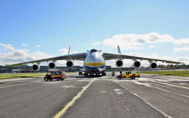 Antonov An-225 Mriya (UR-82060) - an-225 ur-82060 at shannon 12/4/15.