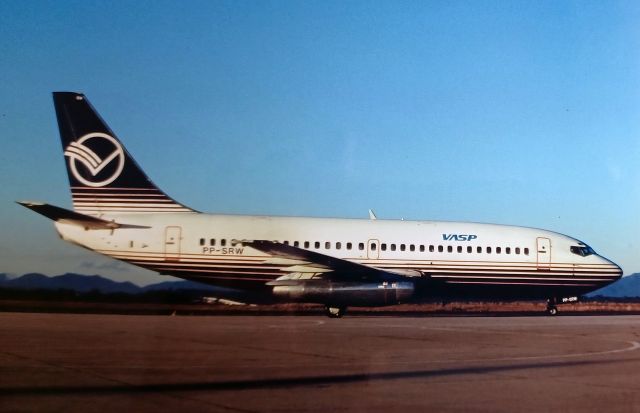 Boeing 737-700 (PP-SRW)