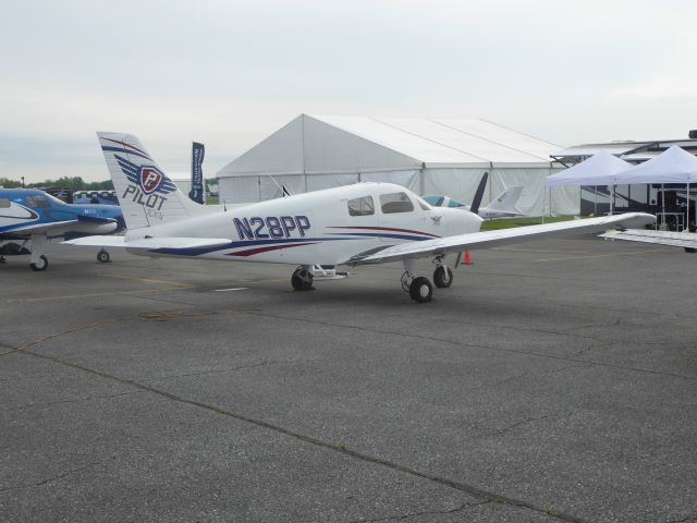 Piper Cherokee (N28PP)