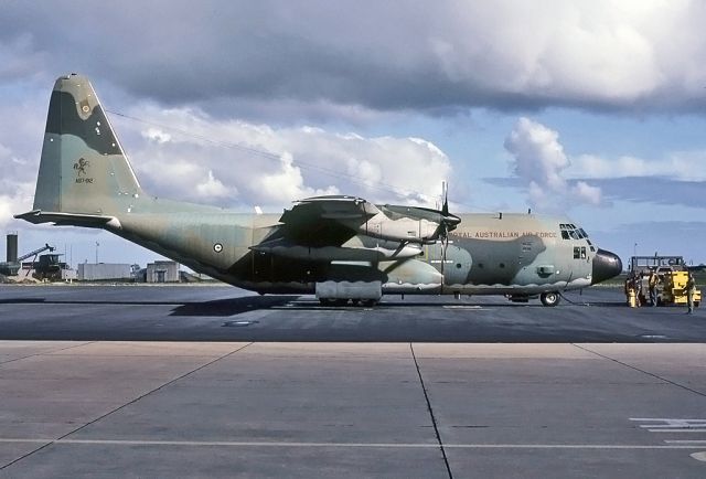 A97012 — - AUSTRALIA - AIR FORCE - LOCKHEED C-130H HERCULES (L-382) - REG : A97-012 (CN 382-4793) - EDINBURGH RAAF BASE ADELAIDE SA. AUSTRALIA - YPED (16/6/1985)