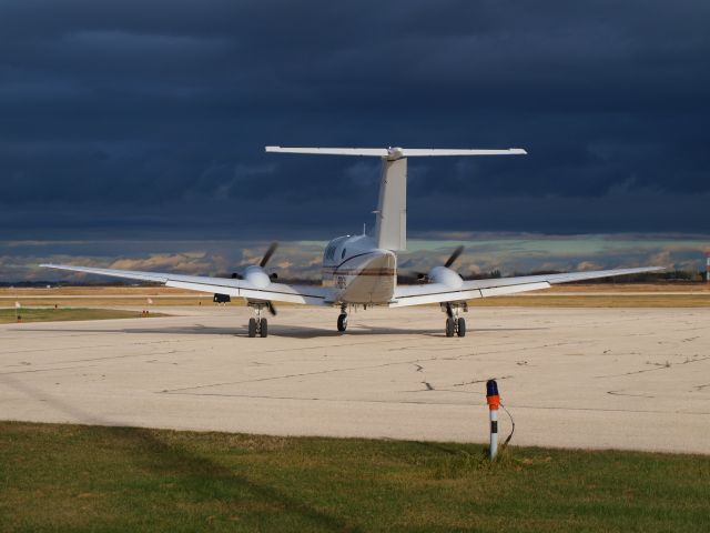 Beechcraft Super King Air 200 (C-FDEB)