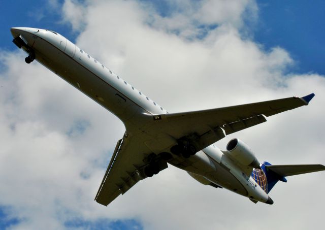 Canadair Regional Jet CRJ-700 (N707SK)