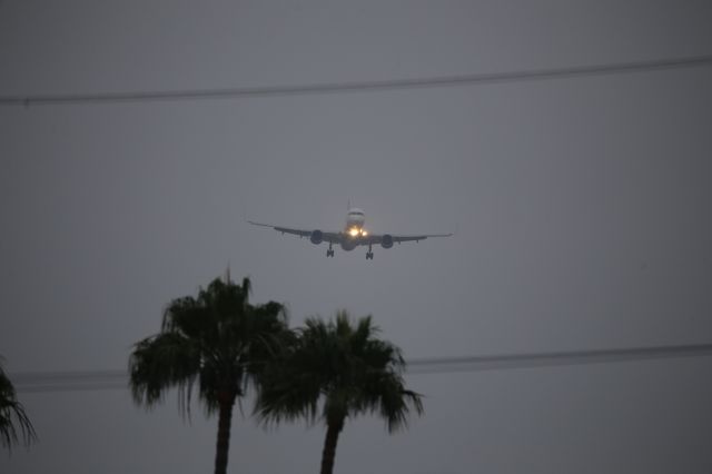 Boeing 757-200 (N538US)