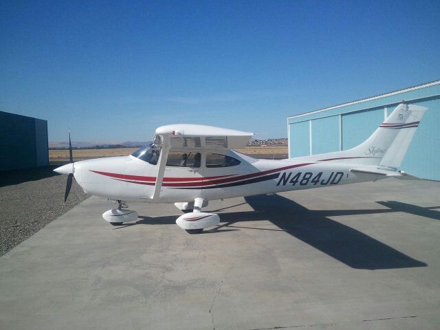 Cessna Skylane (N484JD)