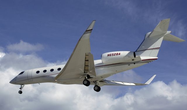 Gulfstream Aerospace Gulfstream G650 (N652BA)