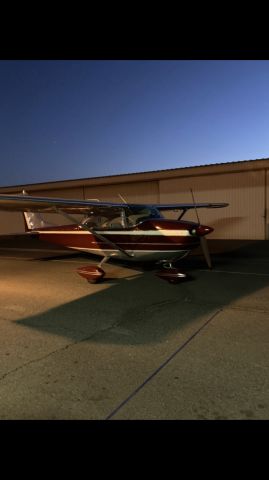Cessna Skyhawk (N5790T)