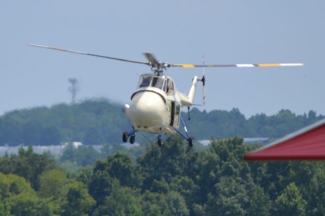 Sikorsky HRS (N2300Z) - arriving at KJQF - 7/28/18