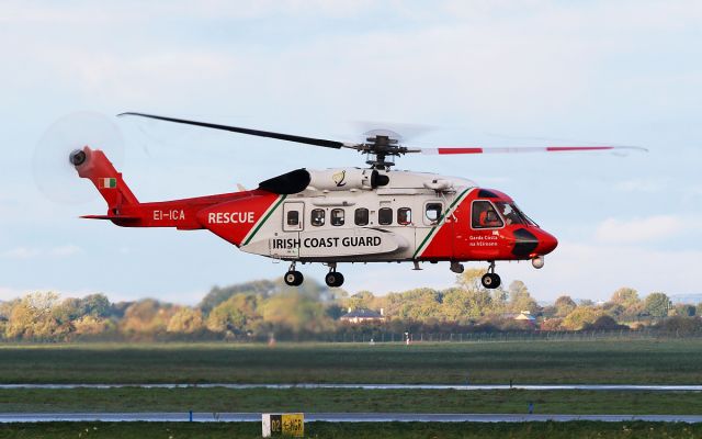 Sikorsky Helibus (EI-ICA) - ei-ica s-92 lifting off from shannon 15/10/16.