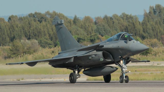 — — - RAFALE FRENCH NAVY N°9