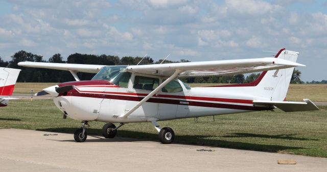 Cessna Skyhawk (N5283K) - Parked on ramp on 8/26/2011