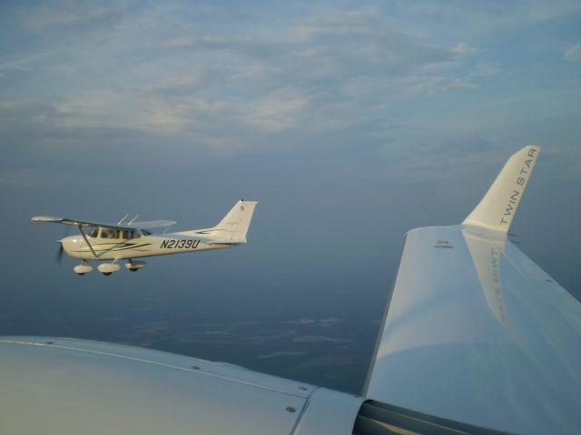 Cessna Skyhawk (N2139U) - Huntsville Flight Center Cessna 172