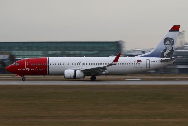 Boeing 737-800 (EI-FHW)